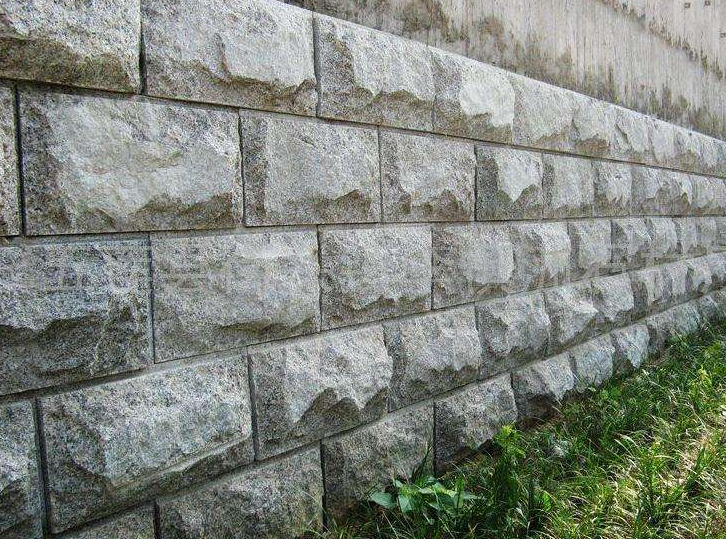 如何避免黄锈石蘑菇石的色差